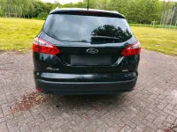 Gebraucht Ford Focus 125 PS (91 kW) 2012 Schwarz Kombi