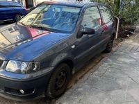 Gebraucht VW Polo 60 PS (44 kW) 2000 Grau Limousine