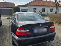 Gebraucht BMW 318 143 PS (105 kW) 2004 Schwarz Limousine