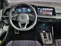 Second-hand VW Golf VIII R-line 131 CP (96 kW) 2024 Negru Break