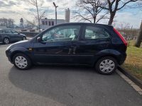 Gebraucht Ford Fiesta 80 PS (58 kW) 2004 Blau Kleinwagen