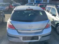 Gebraucht Opel Astra 90 PS (66 kW) 2004 Silber Limousine