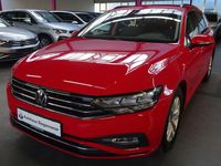 Gebraucht VW Passat 122 PS (89 kW) 2023 Rot Limousine