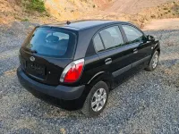 Gebraucht Kia Rio 97 PS (71 kW) 2009 Schwarz Limousine