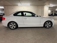 Gebraucht BMW 120 170 PS (125 kW) 2011 Weiß Kleinwagen