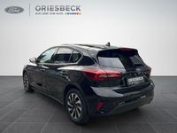 Neu Ford Focus 155 PS (114 kW) 2025 Agate blackmetallic Limousine