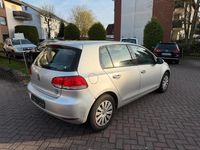 Gebraucht VW Golf VI 90 PS (66 kW) 2010 Silber Kleinwagen