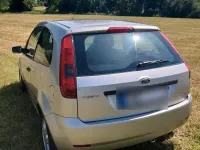 Gebraucht Ford Fiesta 70 PS (51 kW) 2005 Silber Kleinwagen