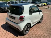 Gebraucht Smart ForTwo Electric Drive 60 kW (82 PS) 2024 Bodypanels in moon white (matt) Coupé