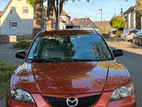 Używany Mazda 3 105 KM (77 kW) 2005 Czerwony Sedan/Limuzyna