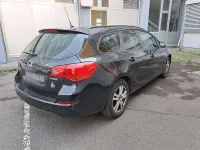 Gebraucht Opel Astra 140 PS (102 kW) 2012 Karbonschw graphitschw midnigh Kombi