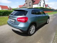 Gebraucht Mercedes GLA200 136 PS (100 kW) 2014 Blau SUV