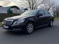 Second-hand Mercedes E250 204 CP (150 kW) 2010 Negru Berlinǎ