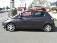 Gebraucht Toyota Yaris Comfort 69 PS (50 kW) 2017 Grau Kleinwagen