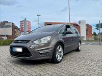 Gebraucht Ford S-MAX Titanium 200 PS (147 kW) 2012 Braun Van / Kleinbus