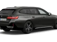 Gebraucht BMW 540 Comfort Edition 303 PS (222 kW) 2026 Grau Kombi