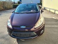 Gebraucht Ford Fiesta Titanium 97 PS (71 kW) 2009 Rot Kleinwagen