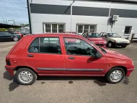 Gebraucht Renault Clio 75 PS (55 kW) 1995 Rot Kleinwagen