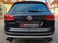 Używany VW Touareg 340 KM (250 kW) 2014 Niebieski SUV