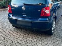 Gebraucht VW Polo 75 PS (55 kW) 2004 Blau Kleinwagen
