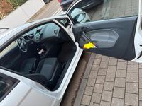 Gebraucht Ford Fiesta 60 PS (44 kW) 2009 Weiß Kleinwagen