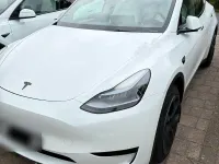 Usata Tesla Model Y Standard Range 188 kW (256 CV) 2023 Bianco SUV