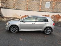 Gebraucht VW Golf VII 116 PS (85 kW) 2018 Silber Limousine