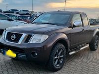 Gebraucht Nissan Navara 190 PS (139 kW) 2010 Braun Pickup