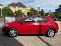 Gebraucht Toyota Auris Executive 124 PS (91 kW) 2008 Crimson red Kleinwagen