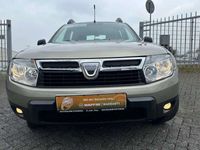 gebraucht Dacia Duster 1.6 Laureate 4x2 AHK Klima 1 Hand Wenig Kilometer