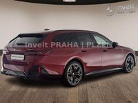 Gebraucht BMW 550e M Sport 313 PS (230 kW) 2025 Rot Kombi