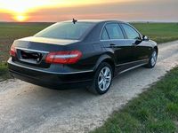 Gebraucht Mercedes E200 Avantgarde 184 PS (135 kW) 2011 Schwarz Limousine