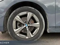 Gebraucht BMW 220 Active Tourer Sport Line 156 PS (114 kW) 2023 Grau Van / Kleinbus