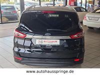 Gebraucht Ford S-MAX Titanium 160 PS (117 kW) 2016 Schwarz Van / Kleinbus