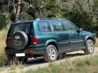 Gebraucht Suzuki Grand Vitara Club 173 PS (127 kW) 2003 Grün SUV