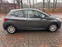 Gebraucht Peugeot 208 Allure 110 PS (80 kW) 2015 Grau Kleinwagen
