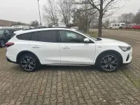 Używany Ford Focus Active X 120 KM (88 kW) 2022 Biały Sedan/Limuzyna