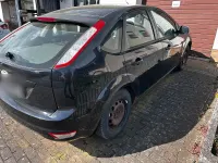 Gebraucht Ford Focus 100 PS (73 kW) 2008 Schwarz Limousine