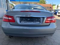 Gebraucht Mercedes E200 184 PS (135 kW) 2011 Silber Coupé