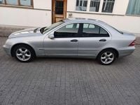 Gebraucht Mercedes C180 143 PS (105 kW) 2003 Brillantsilber  metalliclack Limousine