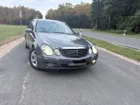 Gebraucht Mercedes E220 170 PS (125 kW) 2007 Grau Kombi