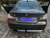 Gebraucht BMW 525 218 PS (160 kW) 2005 Grau Limousine