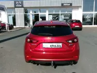 Gebraucht Mazda 3 Kizoku 120 PS (88 kW) 2017 Rubinrot metallic Kleinwagen