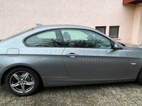 gebraucht BMW 320 320 3er i Coupe AUT.+NAVI+TEMPOMAT+SHZ+LEDER+TÜV