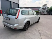 Usata Ford Focus 90 CV (66 kW) 2010 Argento Station wagon