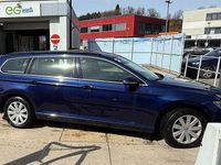 Gebraucht VW Passat 150 PS (110 kW) 2017 Blau Kombi