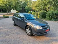 Gebraucht Opel Astra 116 PS (85 kW) 2009 Grau Kombi