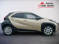 Gebraucht Toyota Aygo X Pulse 72 PS (52 kW) 2022 Beige SUV