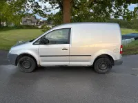 Gebraucht VW Caddy 102 PS (75 kW) 2004 Silber Van / Kleinbus