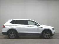 Gebraucht VW Tiguan Allspace Highline 220 PS (161 kW) 2018 Pure white SUV
